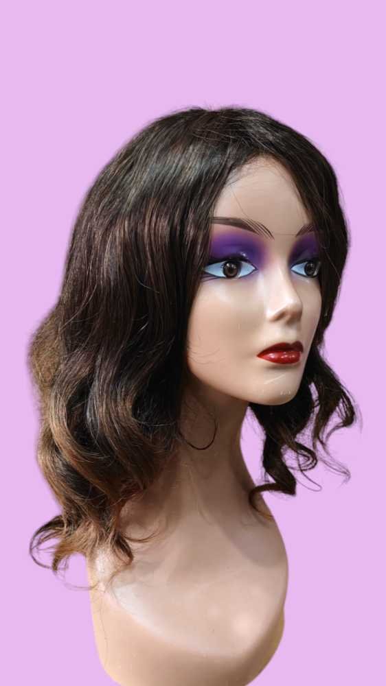 Bella bouncy wig 