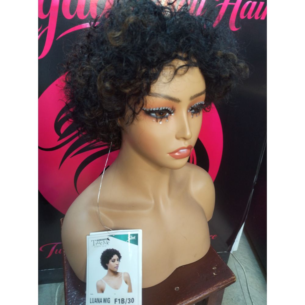Luana wig