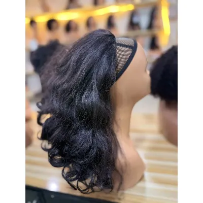 Short ponytail loose wave